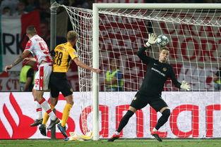 24-25赛季欧冠联赛阶段第1轮 贝尔格莱德红星VS本菲卡,贝尔格莱德红星挑战本菲卡，激战正酣！”